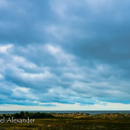 Alexander פארק נופש 2*