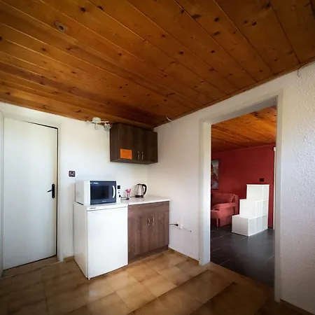 Alexander Holiday park 2*