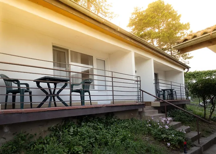 Üdülőpark Alexander 2*