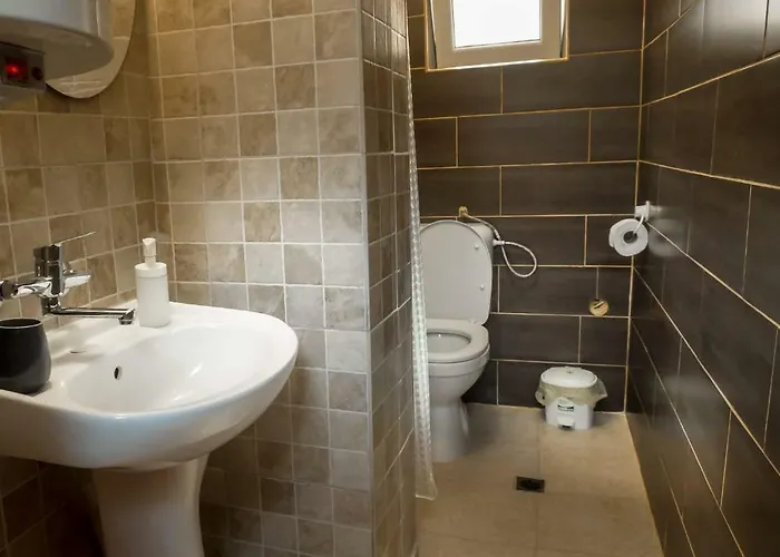 Alexander 2* Skorpilovci